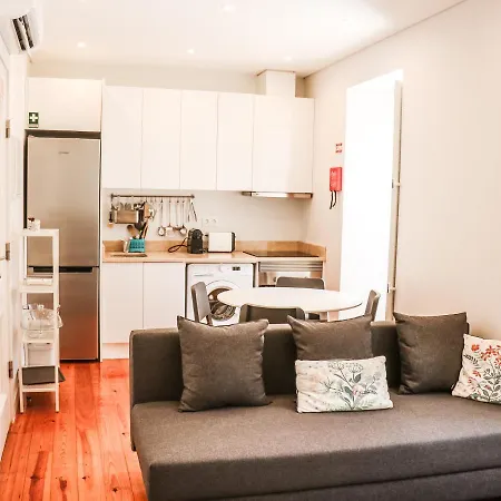 Golden Place - Cacilhas *