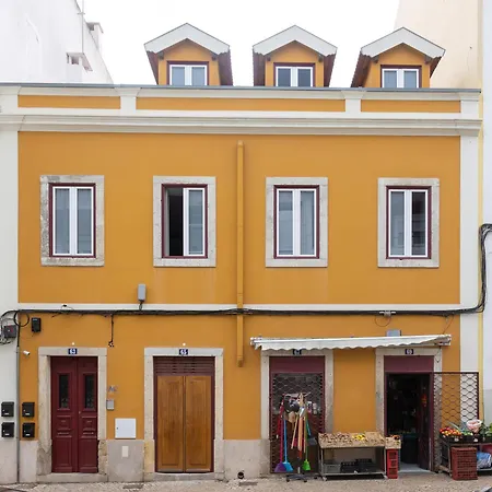 Golden Place - Cacilhas * Almada