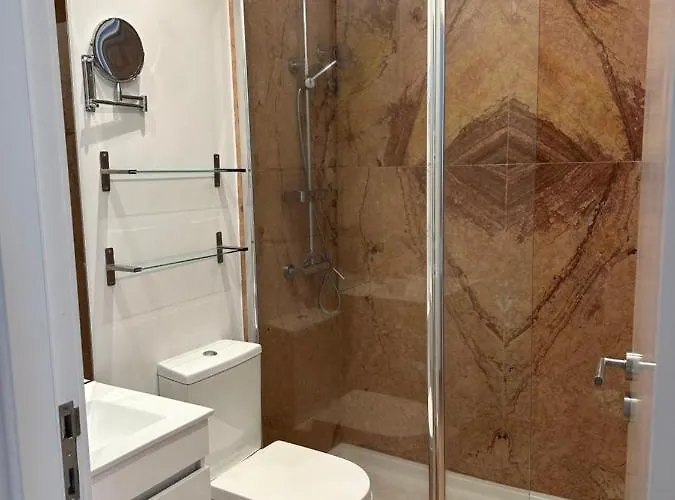 Golden Place - Cacilhas *