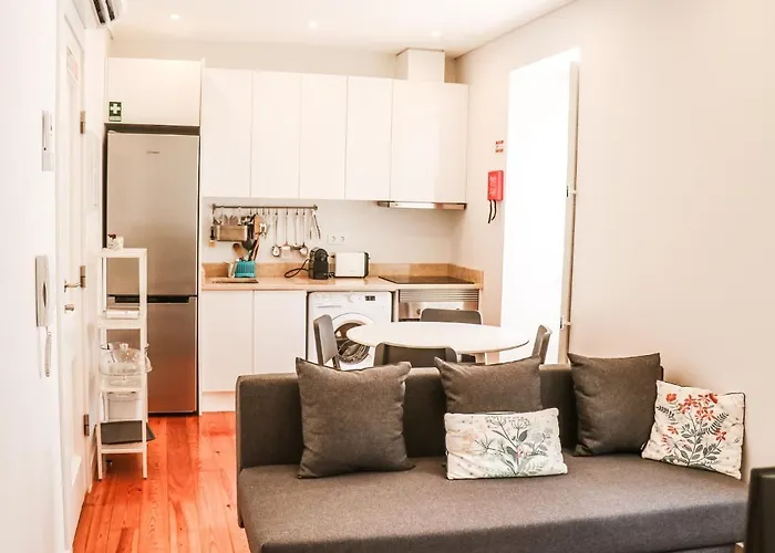 Golden Place - Cacilhas *